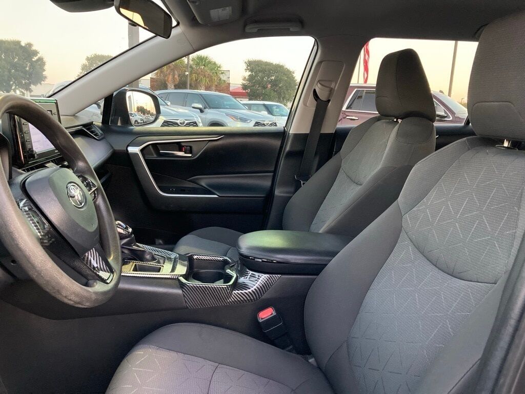 2020 Toyota RAV4 XLE San Antonio TX