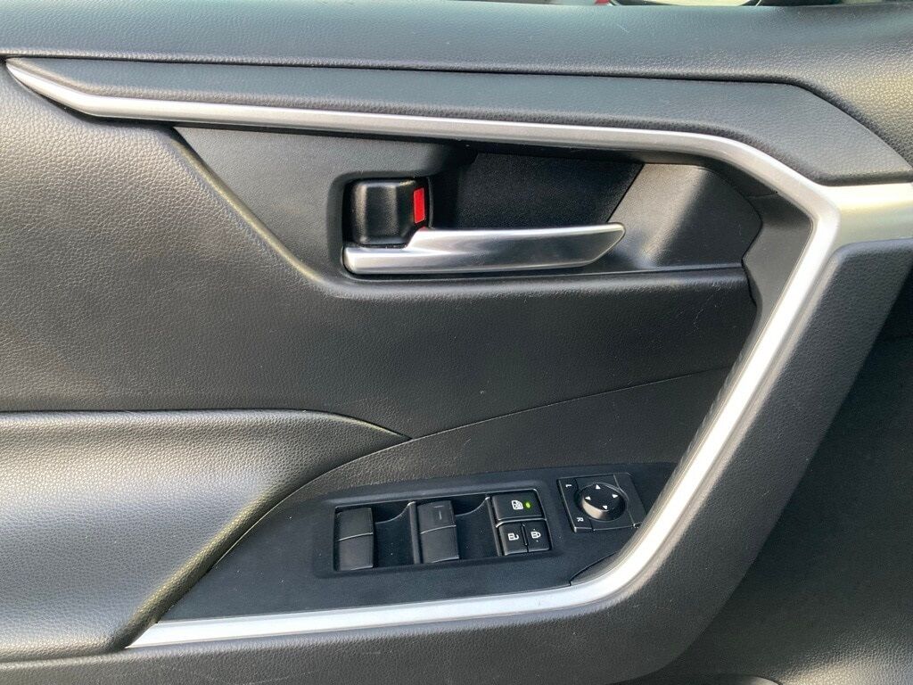 2020 Toyota RAV4 XLE San Antonio TX