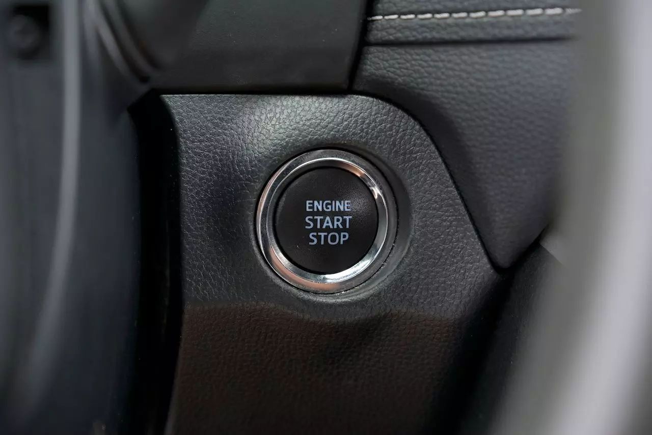 2020 Toyota RAV4 XLE Sport Utility 4D Doral FL