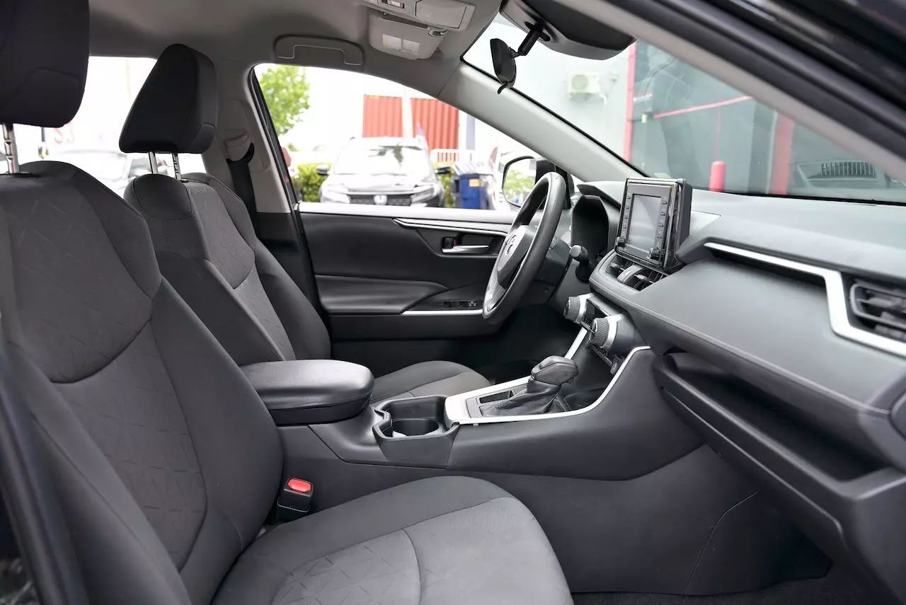 2020 Toyota RAV4 XLE Sport Utility 4D Doral FL