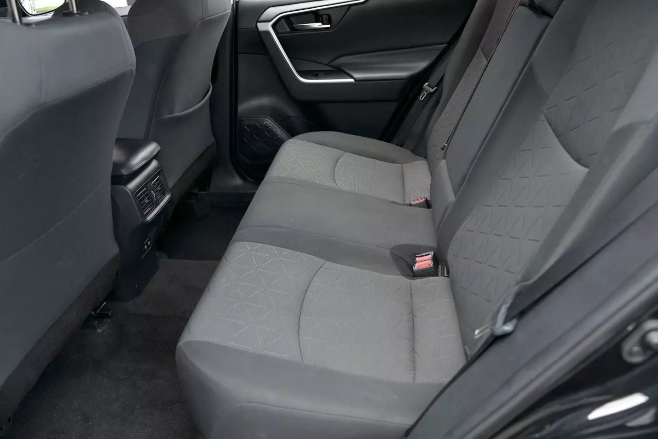 2020 Toyota RAV4 XLE Sport Utility 4D Doral FL