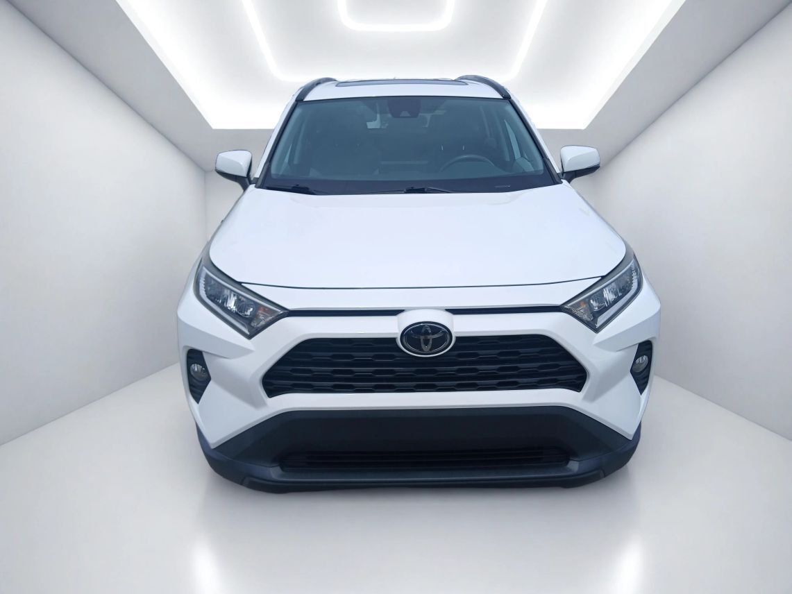 2020 Toyota RAV4 XLE Sport Utility 4D