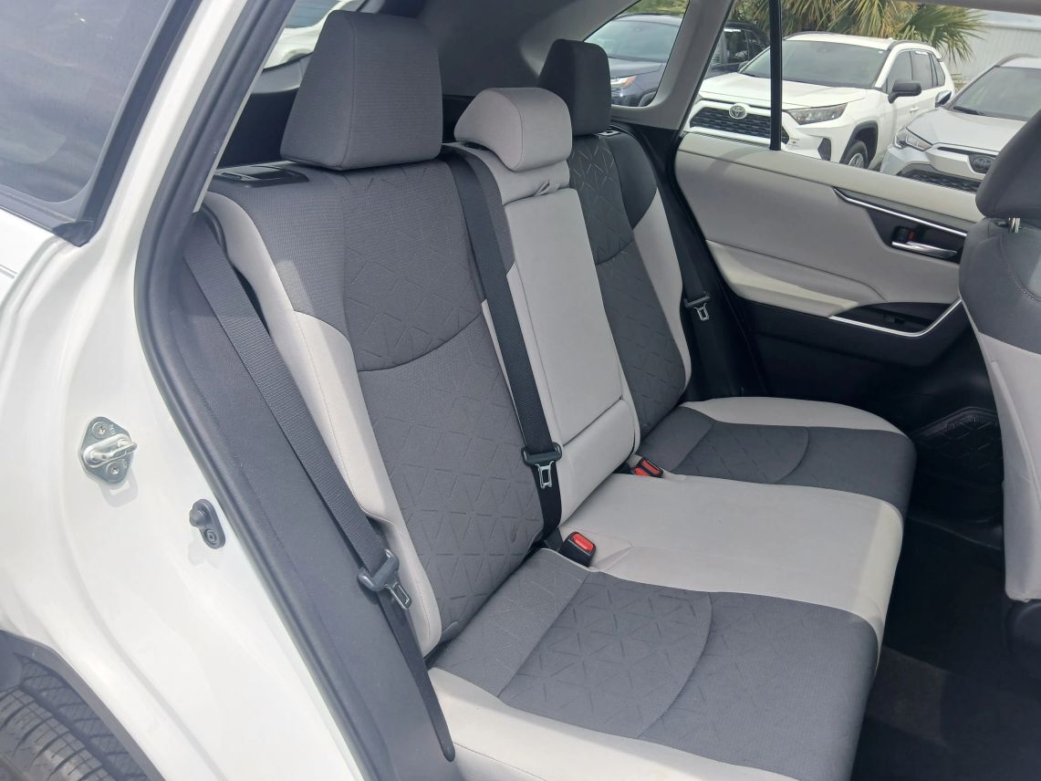 2020 Toyota RAV4 XLE Sport Utility 4D Maitland FL