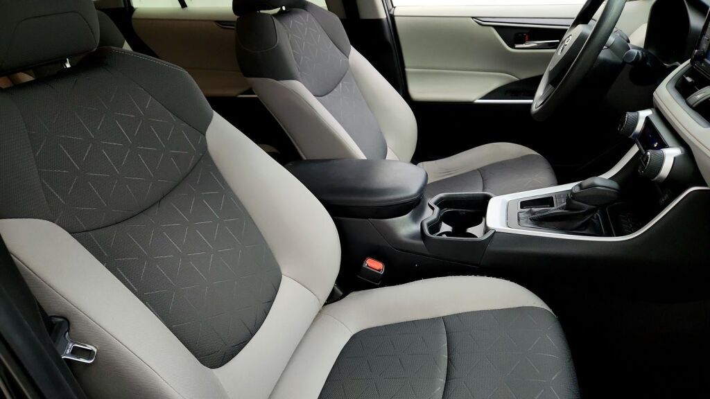 2020 Toyota RAV4 XLE Laurel MD