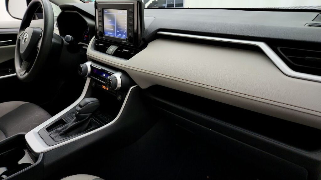 2020 Toyota RAV4 XLE Laurel MD
