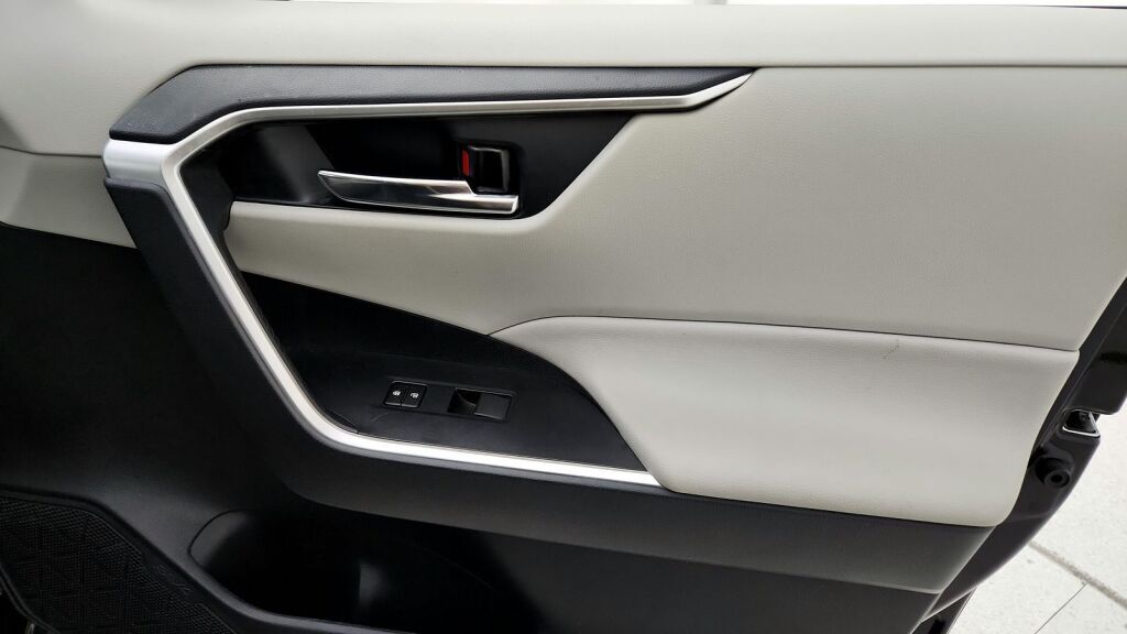 2020 Toyota RAV4 XLE Laurel MD