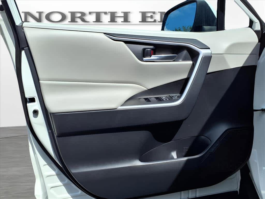 2020 Toyota RAV4 XLE Lunenburg MA