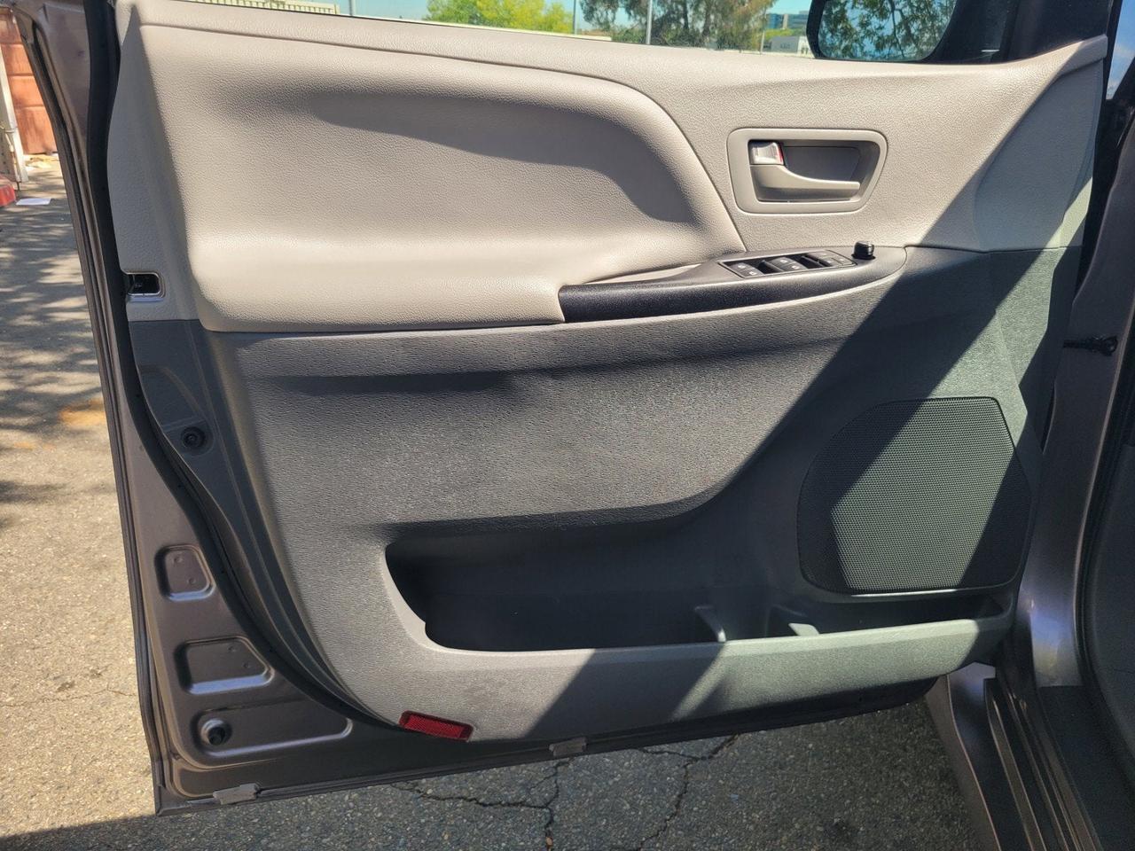 2020 Toyota SIENNA L Roseville CA