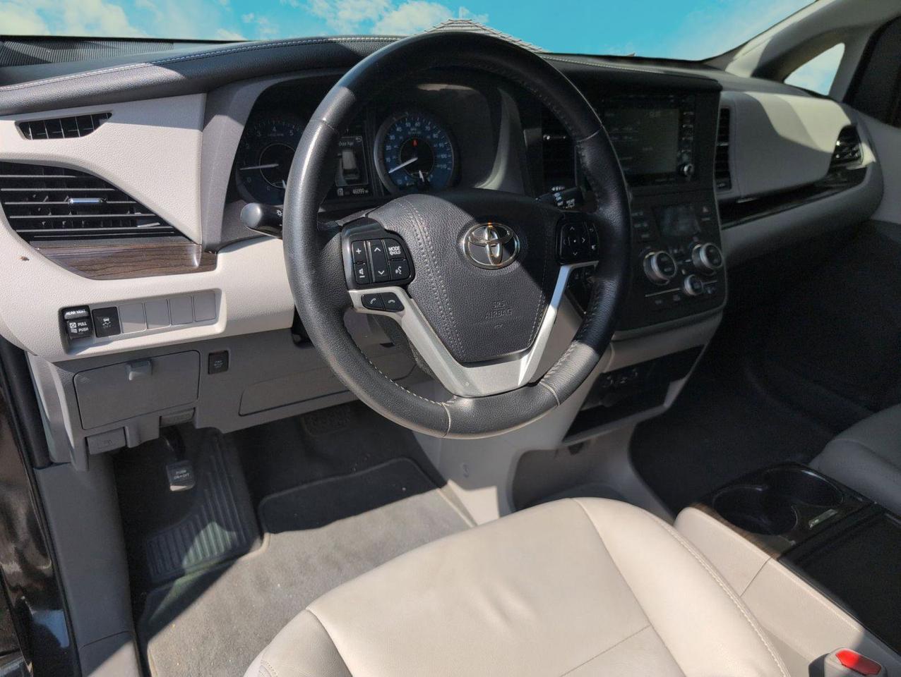 2020 Toyota Sienna San Antonio TX