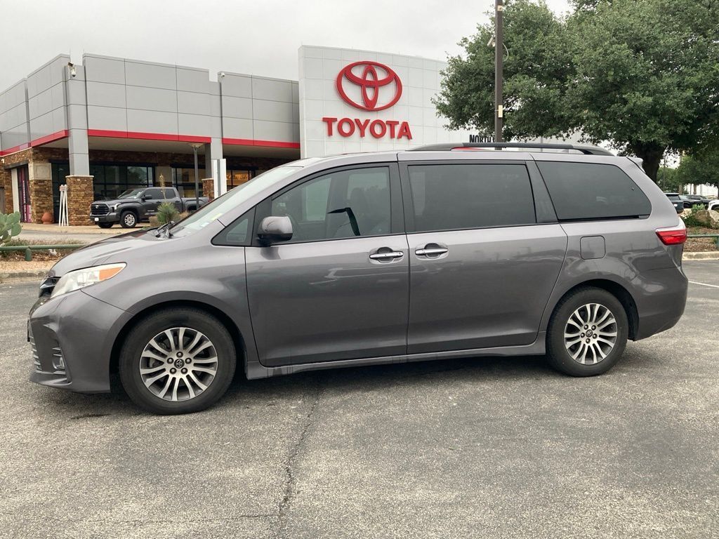 2020 Toyota Sienna San Antonio TX