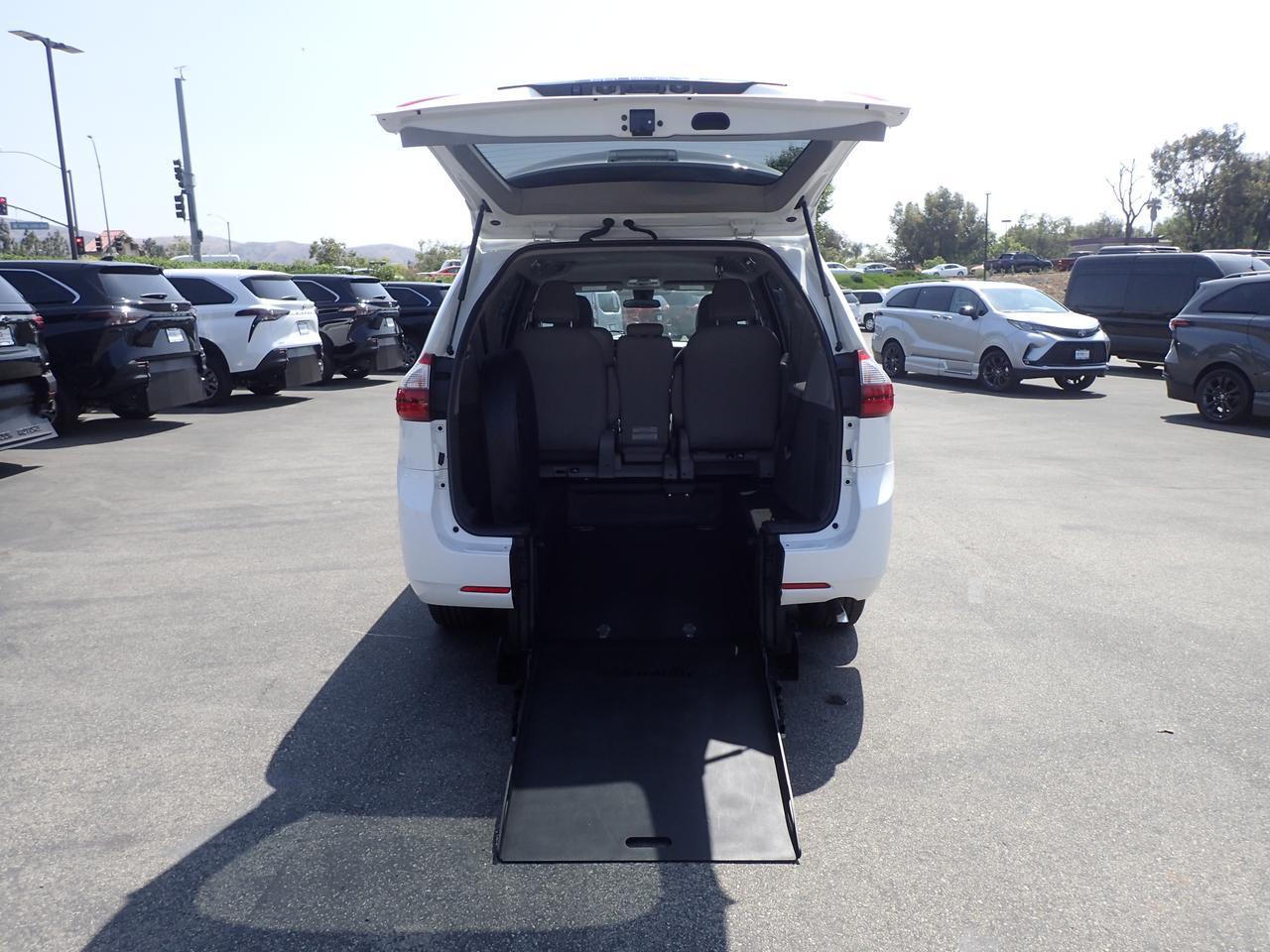2020 Toyota Sienna L Anaheim CA