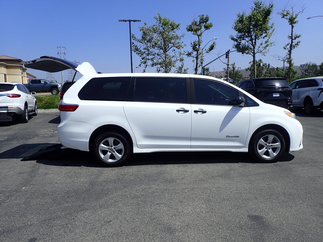 2020 Toyota Sienna L Anaheim CA