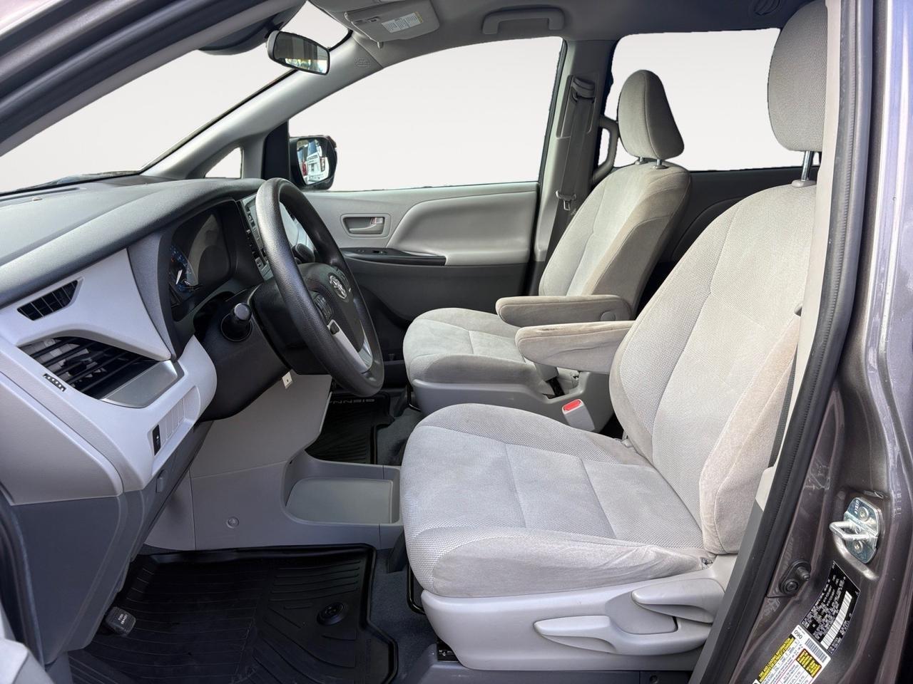 2020 Toyota Sienna L, LANE KEEP ASSIST, PRIVACY GLASS, NAVIGATION, BLUETOOTH, 3RD ROW SEATING, REAR A/C, ONLY 1 OWNER, TAKE THE WHOLE FAMILY ON THE ADVENTURE IN A SIENNA! Virginia Beach VA