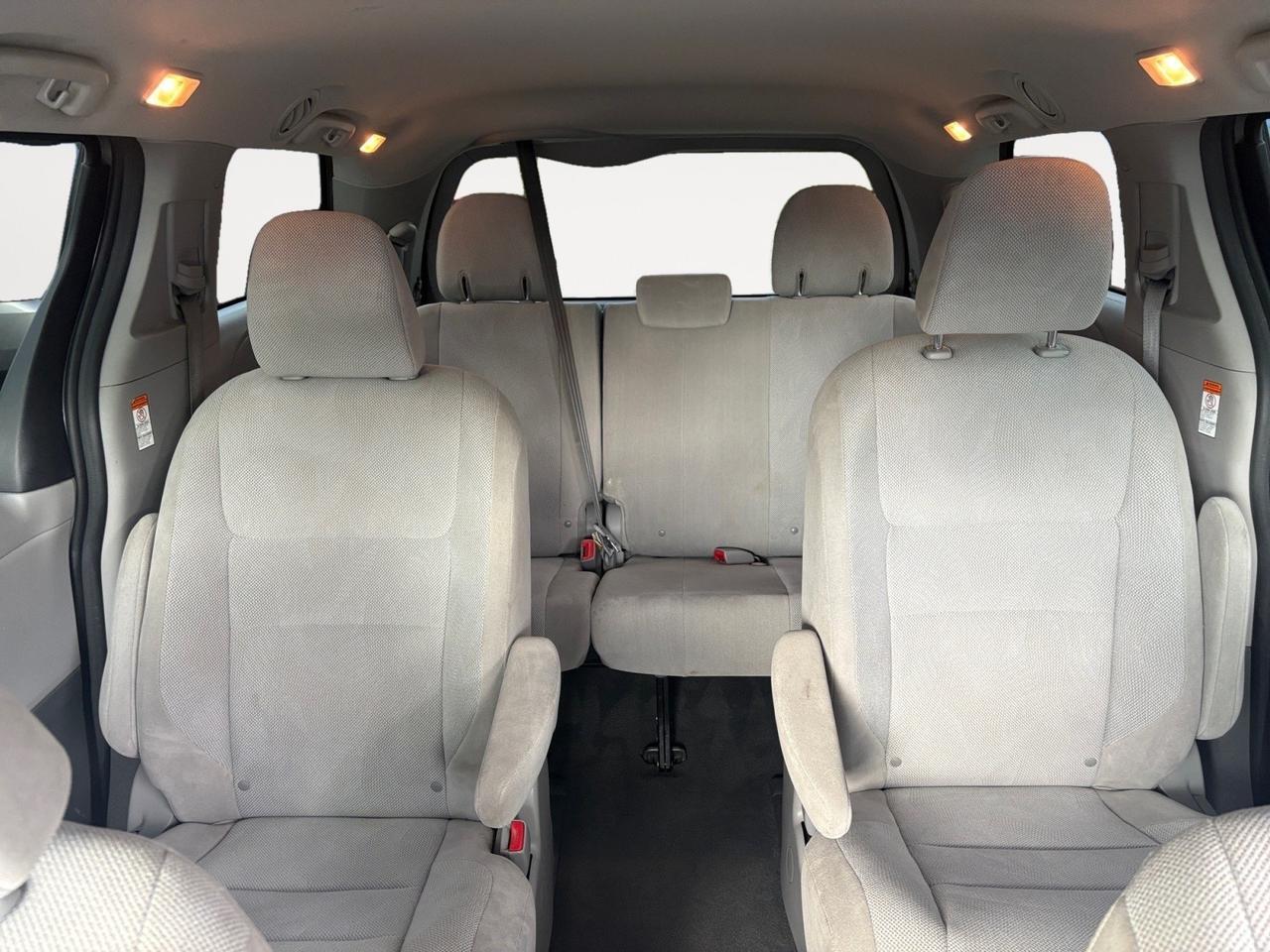 2020 Toyota Sienna L, LANE KEEP ASSIST, PRIVACY GLASS, NAVIGATION, BLUETOOTH, 3RD ROW SEATING, REAR A/C, ONLY 1 OWNER, TAKE THE WHOLE FAMILY ON THE ADVENTURE IN A SIENNA! Virginia Beach VA
