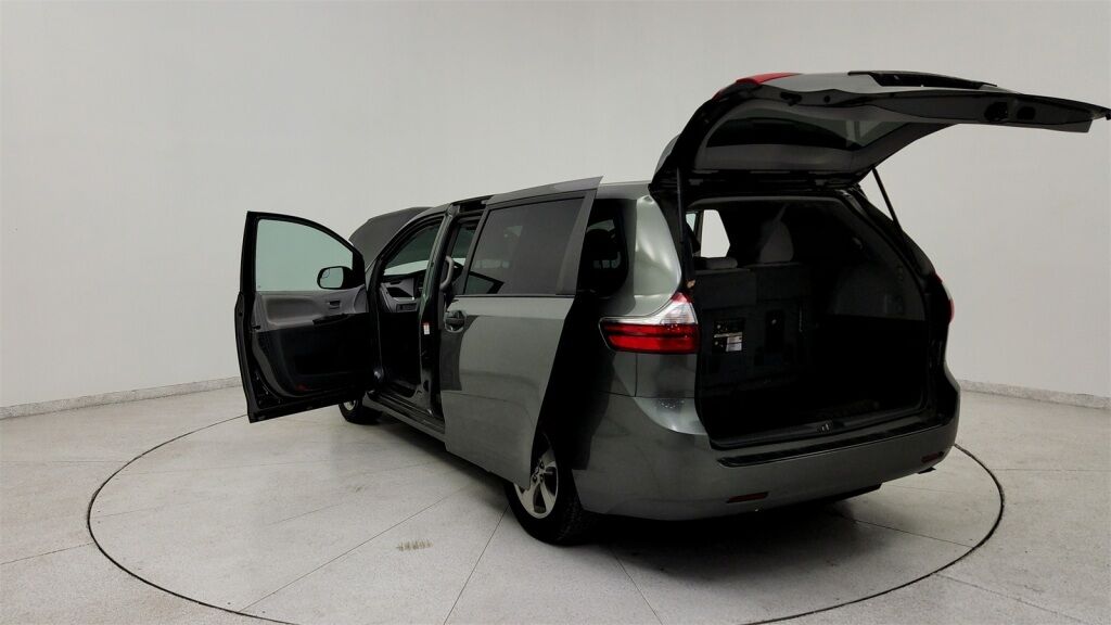 2020 Toyota Sienna L Laurel MD