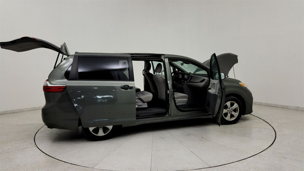 2020 Toyota Sienna L Laurel MD