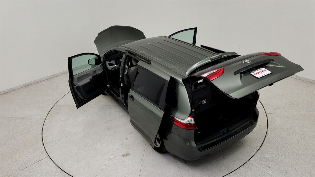 2020 Toyota Sienna L Laurel MD