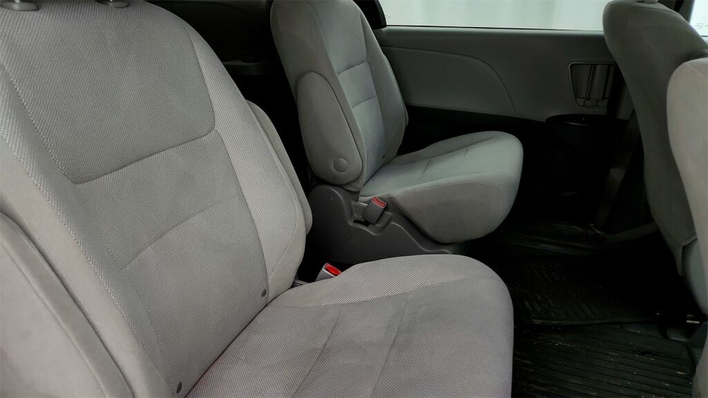 2020 Toyota Sienna L Laurel MD