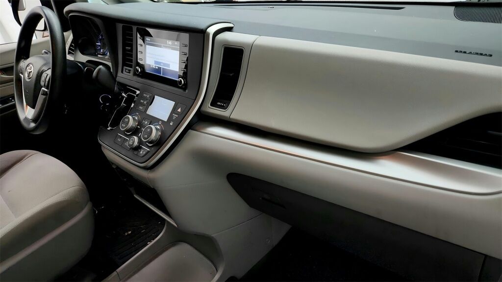 2020 Toyota Sienna L Laurel MD