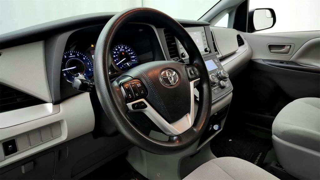 2020 Toyota Sienna L Laurel MD