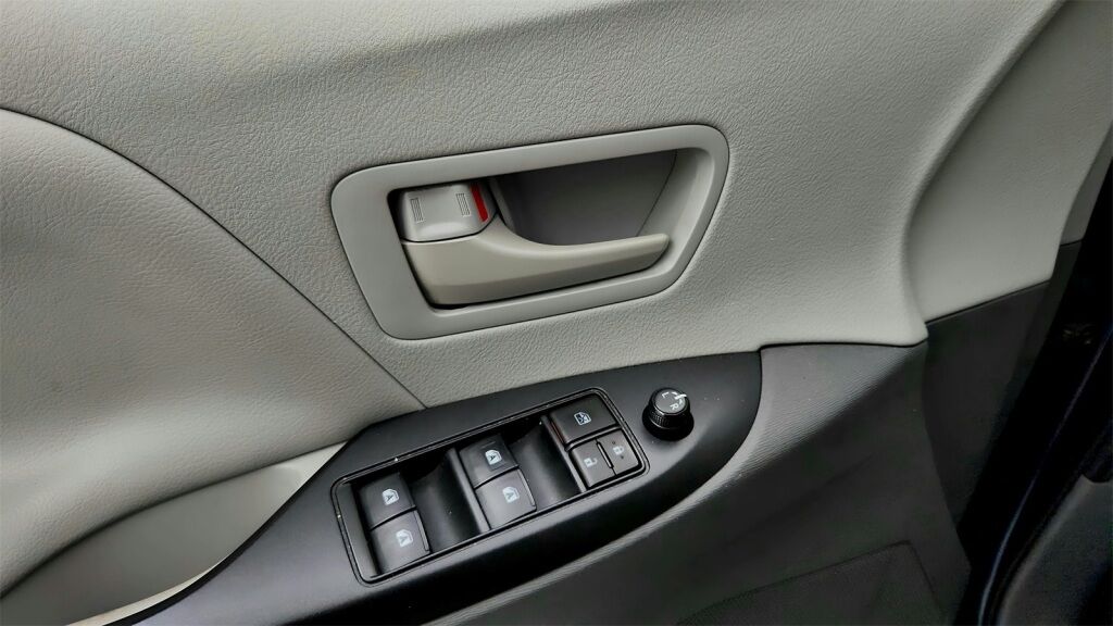 2020 Toyota Sienna L Laurel MD