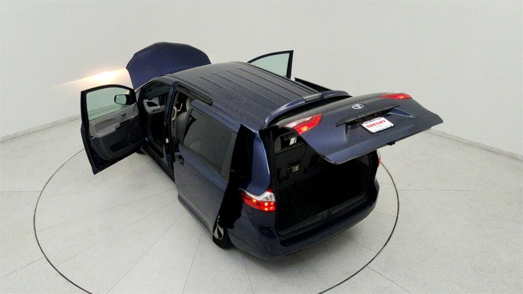 2020 Toyota Sienna L Laurel MD