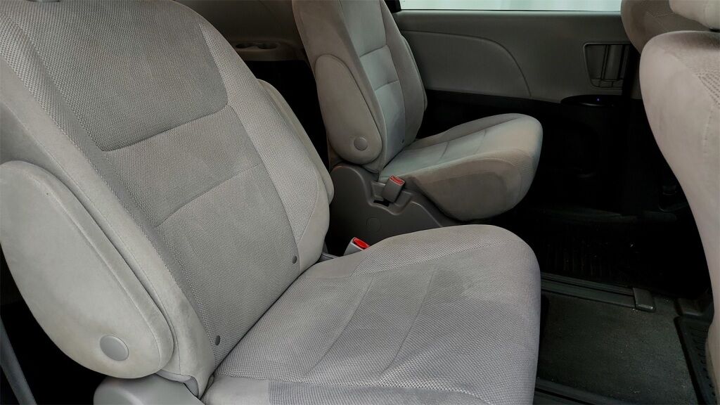 2020 Toyota Sienna L Laurel MD