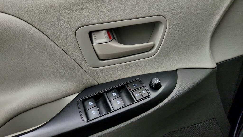 2020 Toyota Sienna L Laurel MD
