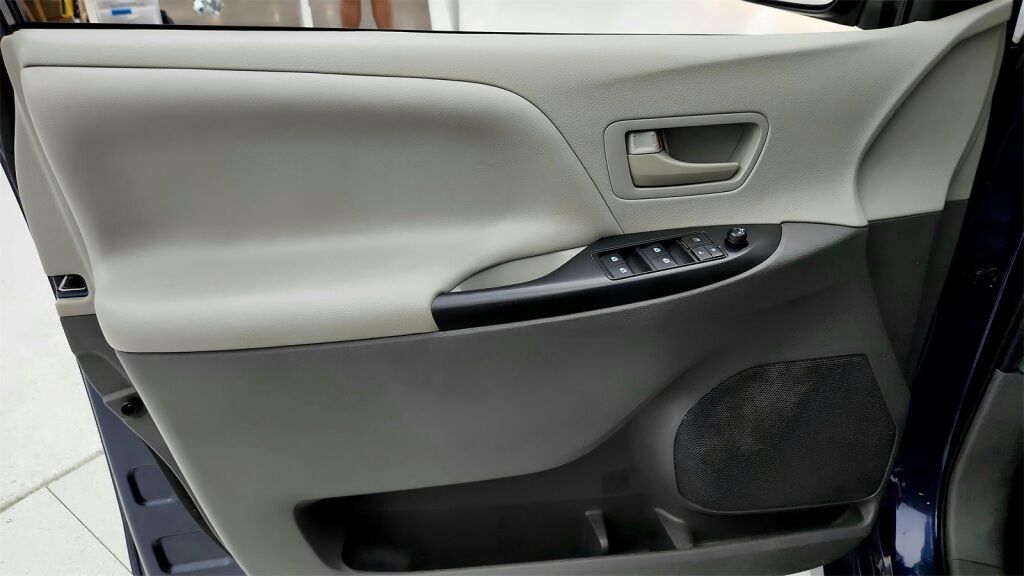 2020 Toyota Sienna L Laurel MD