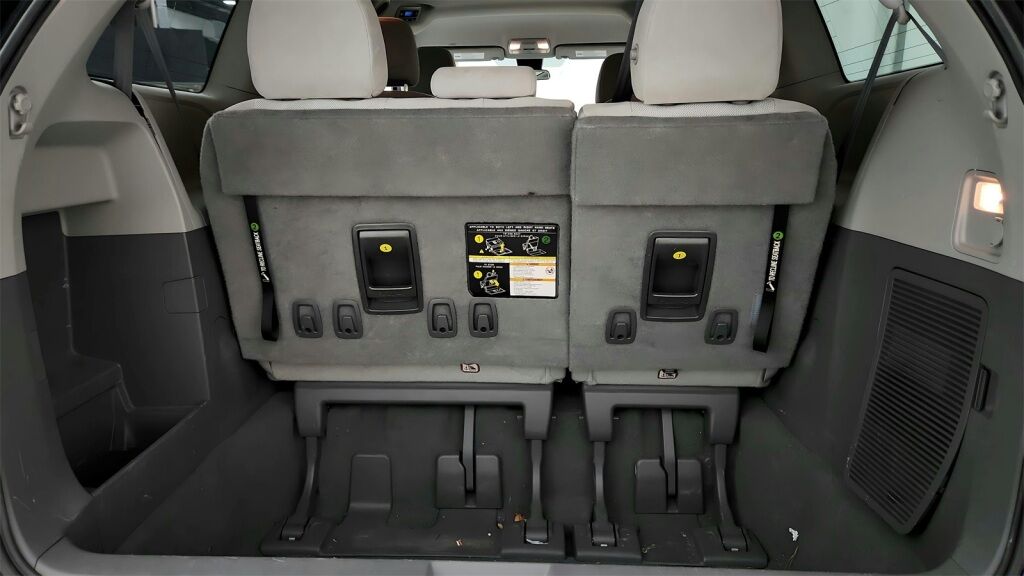 2020 Toyota Sienna L Laurel MD