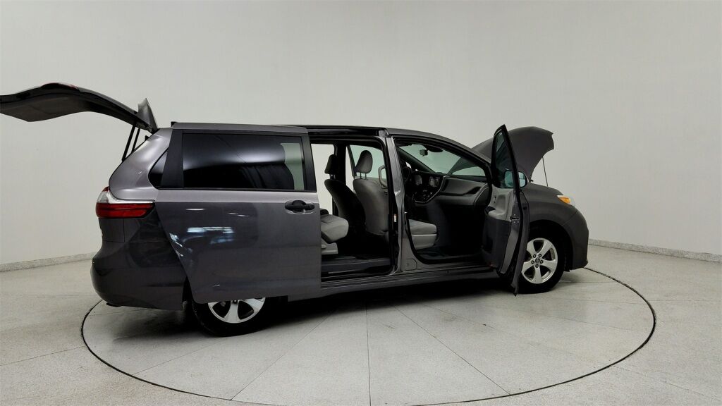 2020 Toyota Sienna L Laurel MD