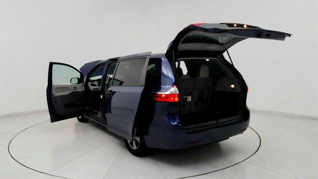 2020 Toyota Sienna L Laurel MD