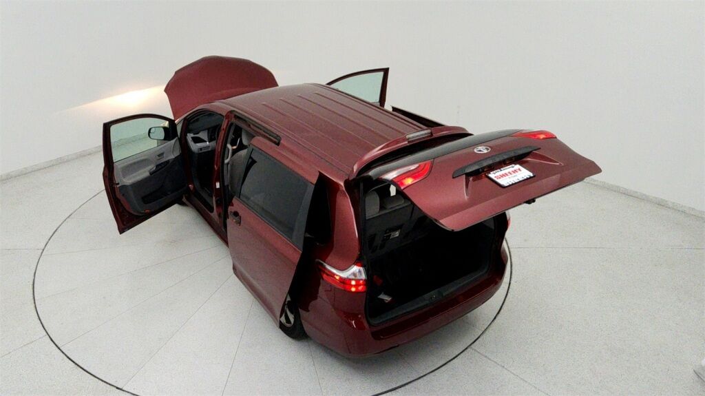 2020 Toyota Sienna L Laurel MD