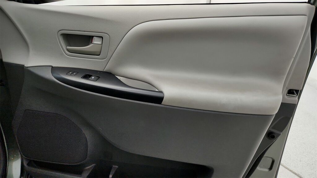 2020 Toyota Sienna L Laurel MD
