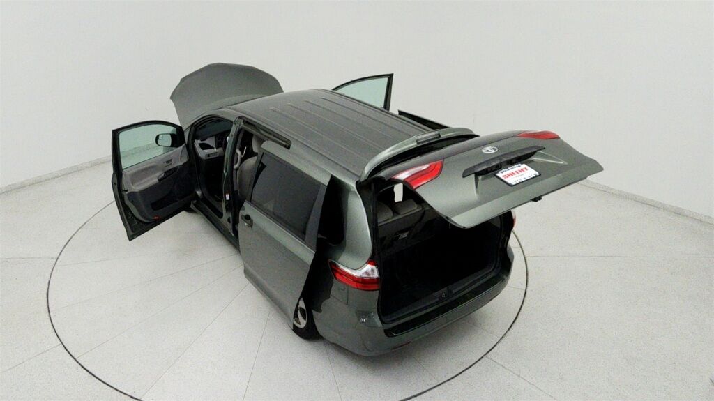 2020 Toyota Sienna L Laurel MD