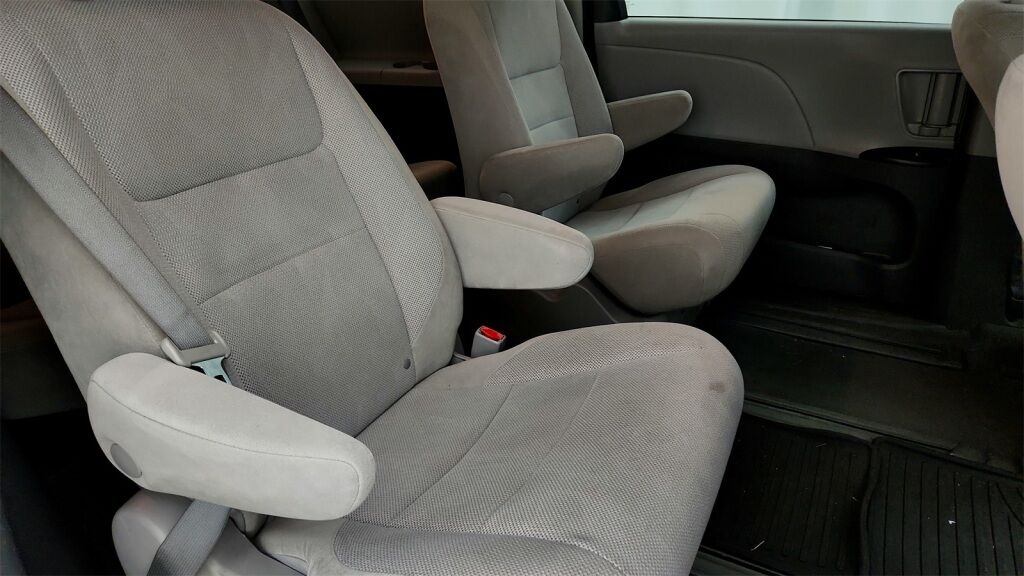 2020 Toyota Sienna L Laurel MD