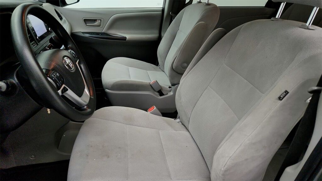 2020 Toyota Sienna L Laurel MD
