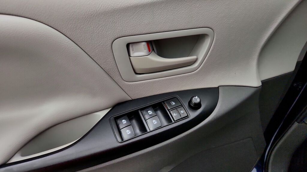 2020 Toyota Sienna L Laurel MD