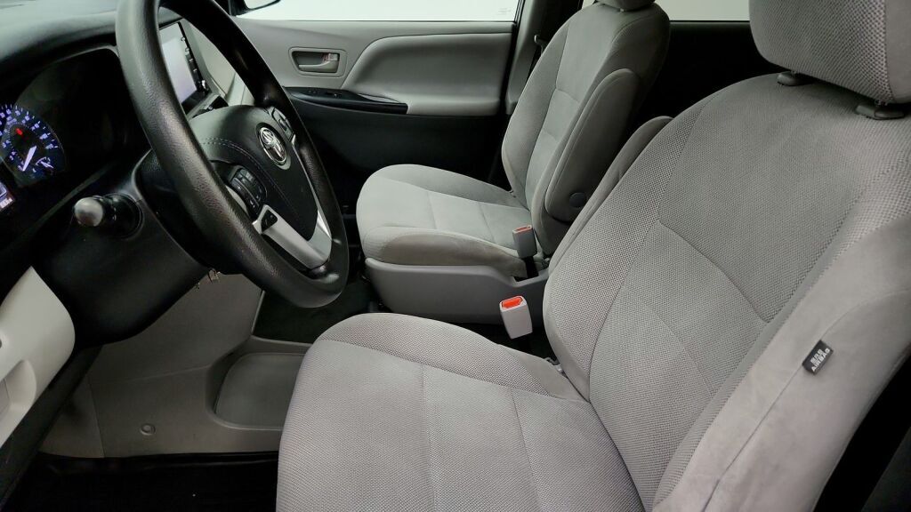 2020 Toyota Sienna L Laurel MD