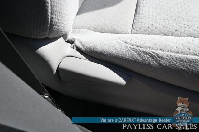 2020 Toyota Sienna LE / AWD / Power Premium Cloth Seats / Adaptive Cruise Control / Lane Departure & Blind Spot Alert / Apple CarPlay & Android Auto / Back Up Camera / 3rd Row / Seats 7 / Keyless Entry & Start / 24 MPG / 1-Owner Anchorage AK