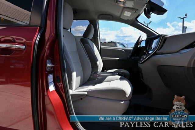 2020 Toyota Sienna LE / AWD / Power Premium Cloth Seats / Adaptive Cruise Control / Lane Departure & Blind Spot Alert / Apple CarPlay & Android Auto / Back Up Camera / 3rd Row / Seats 7 / Keyless Entry & Start / 24 MPG / 1-Owner Anchorage AK