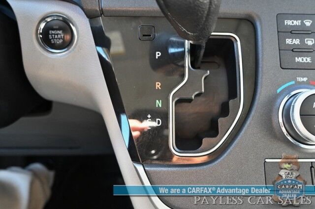 2020 Toyota Sienna LE / AWD / Power Premium Cloth Seats / Adaptive Cruise Control / Lane Departure & Blind Spot Alert / Apple CarPlay & Android Auto / Back Up Camera / 3rd Row / Seats 7 / Keyless Entry & Start / 24 MPG / 1-Owner Anchorage AK