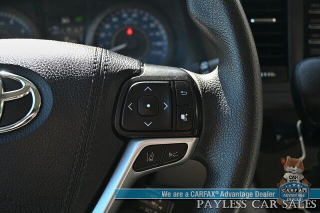 2020 Toyota Sienna LE / AWD / Power Premium Cloth Seats / Adaptive Cruise Control / Lane Departure & Blind Spot Alert / Apple CarPlay & Android Auto / Back Up Camera / 3rd Row / Seats 7 / Keyless Entry & Start / 24 MPG / 1-Owner Anchorage AK