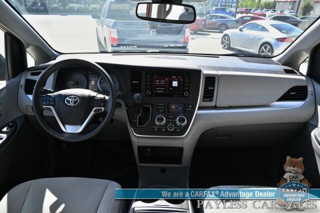 2020 Toyota Sienna LE / AWD / Power Premium Cloth Seats / Adaptive Cruise Control / Lane Departure & Blind Spot Alert / Apple CarPlay & Android Auto / Back Up Camera / 3rd Row / Seats 7 / Keyless Entry & Start / 24 MPG / 1-Owner Anchorage AK