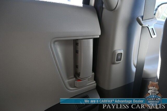 2020 Toyota Sienna LE / AWD / Premium Cloth Seats / Adaptive Cruise Control / Lane Departure & Blind Spot Alert / Apple CarPlay & Android Auto / Back Up Camera / 3rd Row / Rear Captains Chairs / Seats 7 / 24 MPG / 1-Owner Anchorage AK