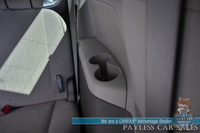 2020 Toyota Sienna LE / AWD / Premium Cloth Seats / Adaptive Cruise Control / Lane Departure & Blind Spot Alert / Apple CarPlay & Android Auto / Back Up Camera / 3rd Row / Rear Captains Chairs / Seats 7 / 24 MPG / 1-Owner Anchorage AK
