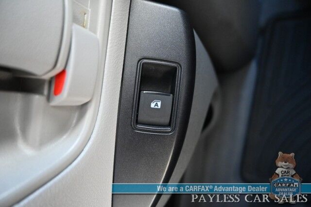 2020 Toyota Sienna LE / AWD / Premium Cloth Seats / Adaptive Cruise Control / Lane Departure & Blind Spot Alert / Apple CarPlay & Android Auto / Back Up Camera / 3rd Row / Rear Captains Chairs / Seats 7 / 24 MPG / 1-Owner Anchorage AK