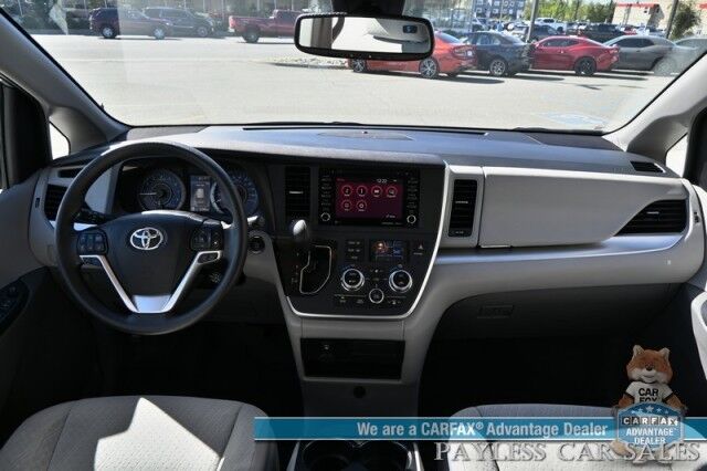 2020 Toyota Sienna LE / AWD / Premium Cloth Seats / Adaptive Cruise Control / Lane Departure & Blind Spot Alert / Apple CarPlay & Android Auto / Back Up Camera / 3rd Row / Rear Captains Chairs / Seats 7 / 24 MPG / 1-Owner Anchorage AK