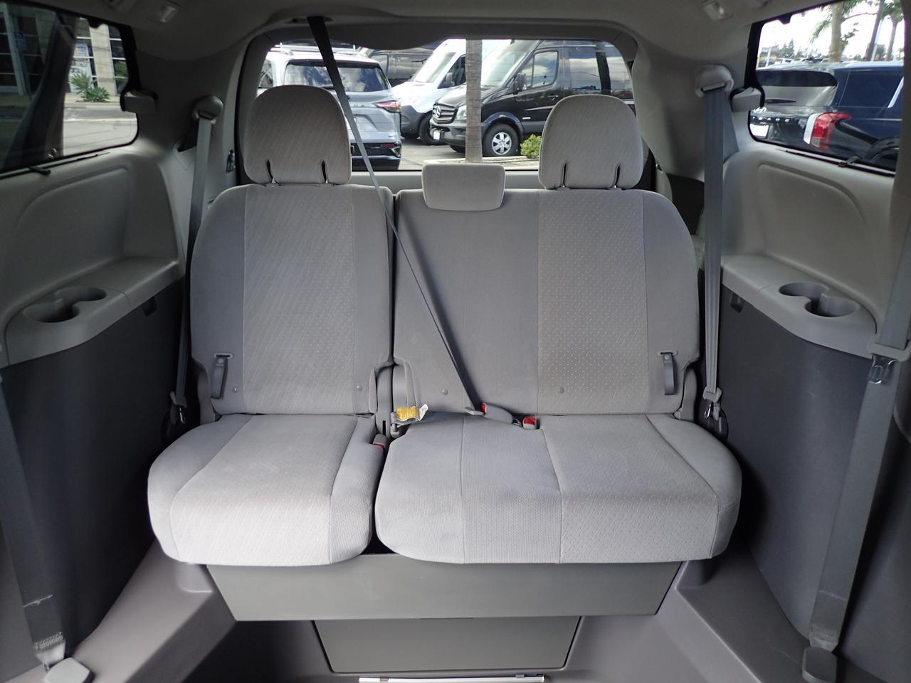 2020 Toyota Sienna LE Anaheim CA