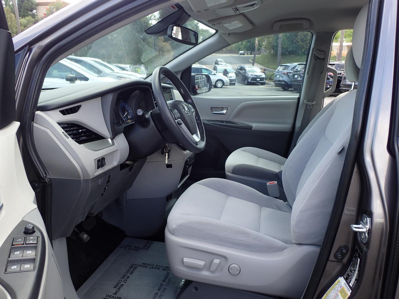 2020 Toyota Sienna LE Anaheim CA